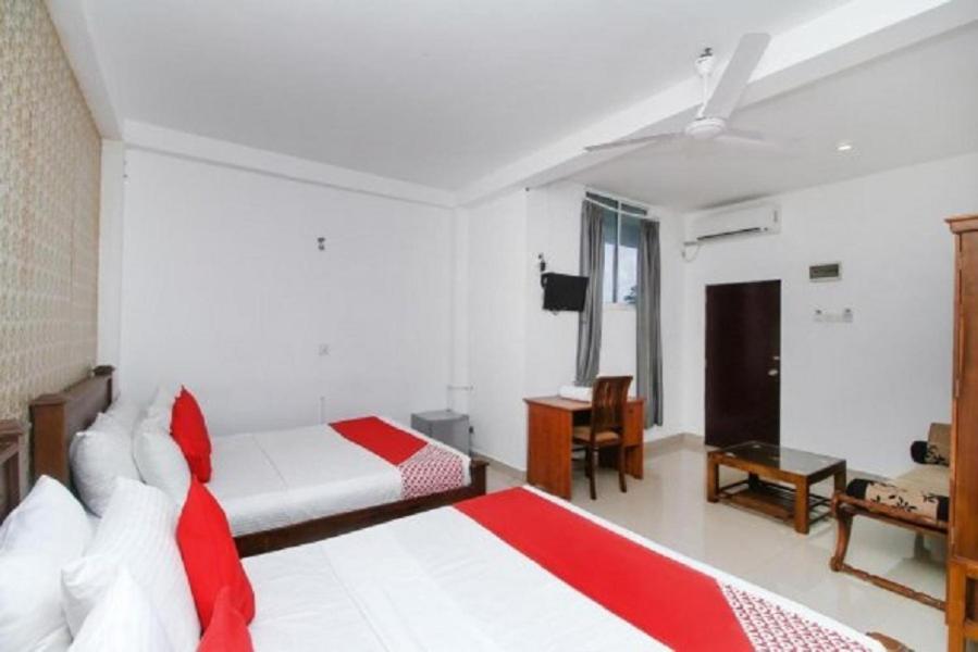 Kings Gate Airport Transit Hotel Katunayaka Buitenkant foto