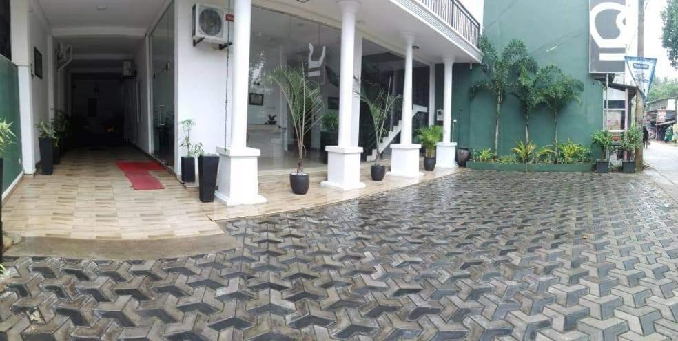 Kings Gate Airport Transit Hotel Katunayaka Buitenkant foto