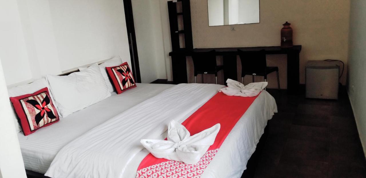 Kings Gate Airport Transit Hotel Katunayaka Buitenkant foto