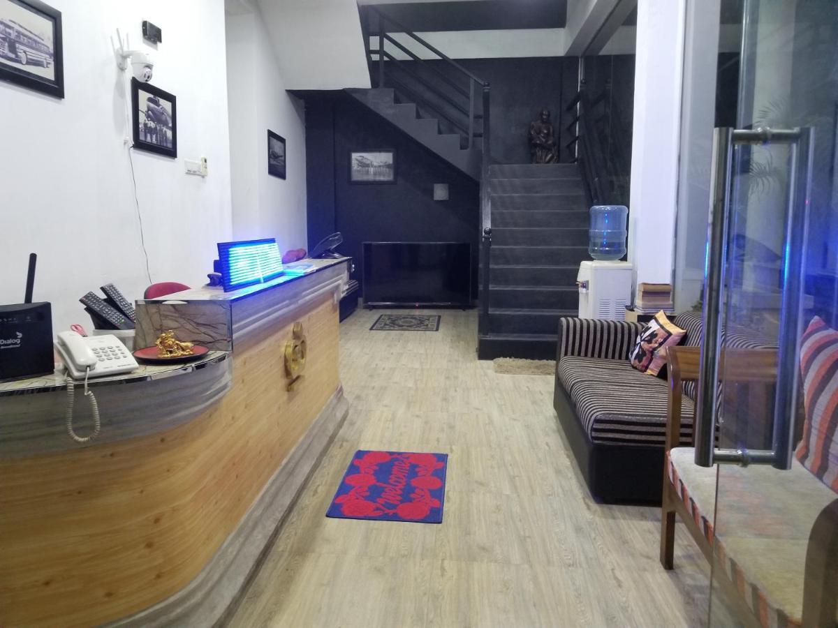 Kings Gate Airport Transit Hotel Katunayaka Buitenkant foto