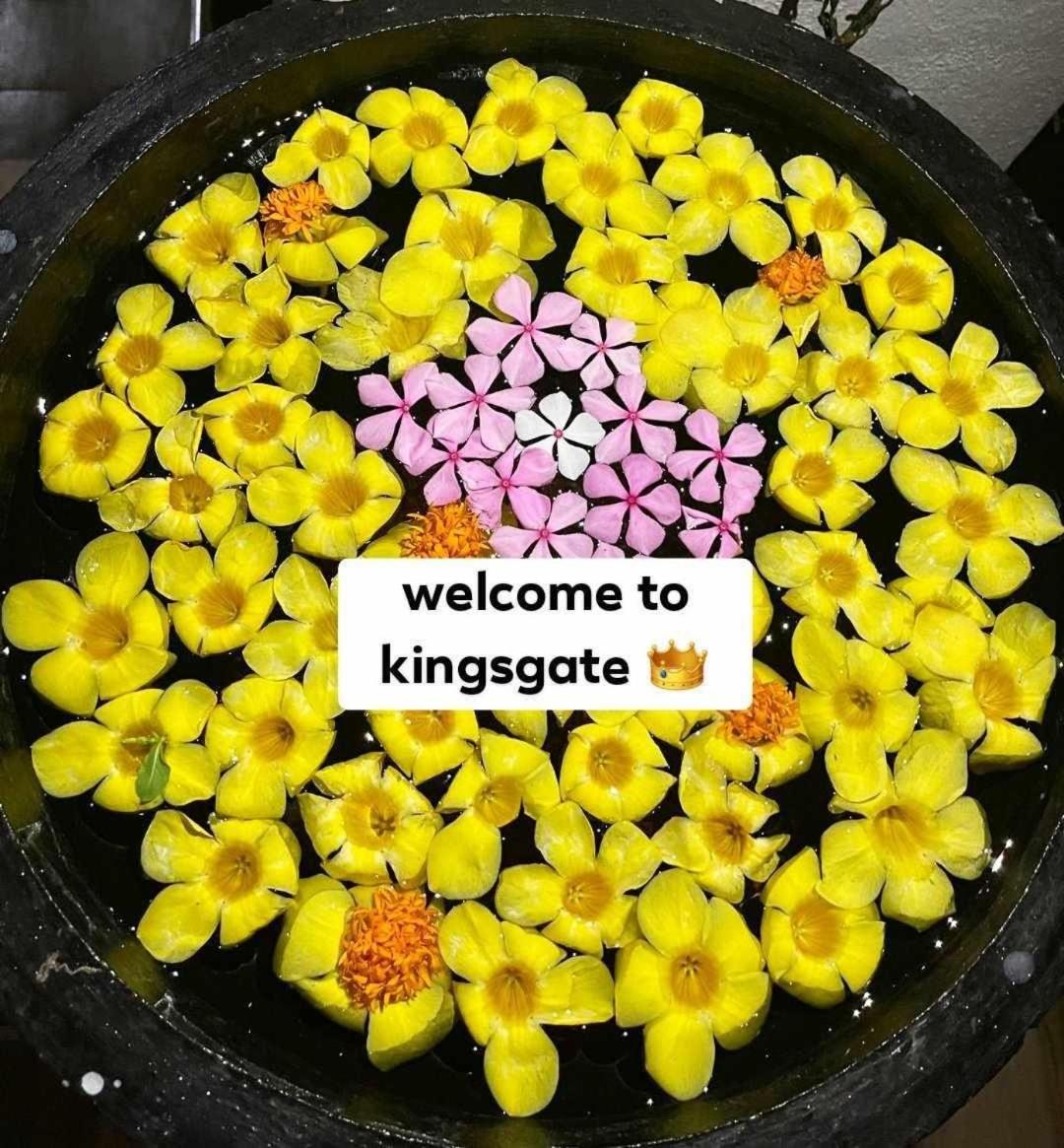 Kings Gate Airport Transit Hotel Katunayaka Buitenkant foto