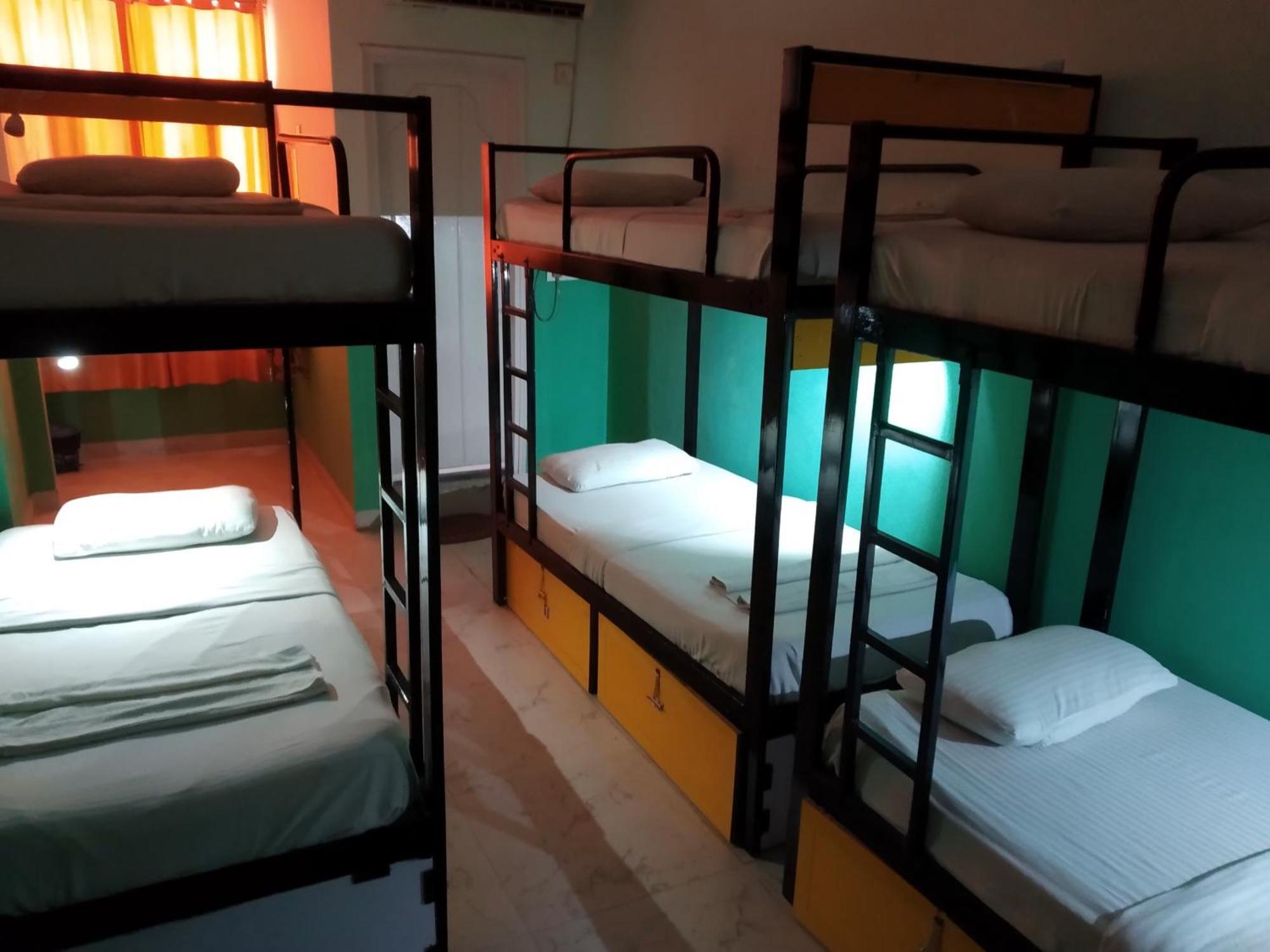 Kings Gate Airport Transit Hotel Katunayaka Buitenkant foto